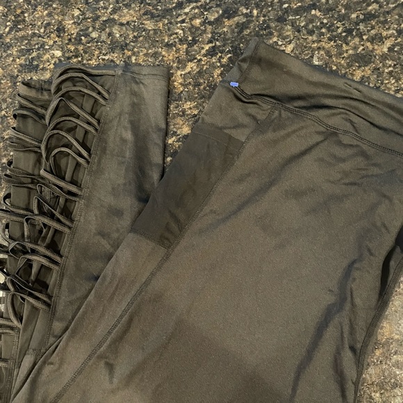 Zone Pro Pants - Black leggings NWT